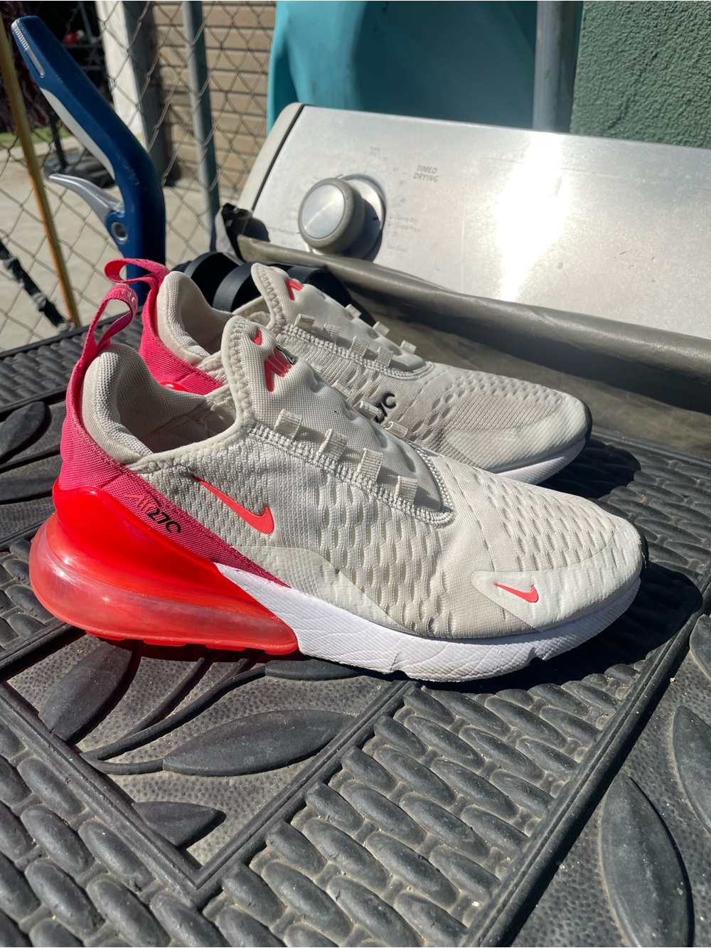 Nike WOMENS SIZE 8 White Sneakers hot pink